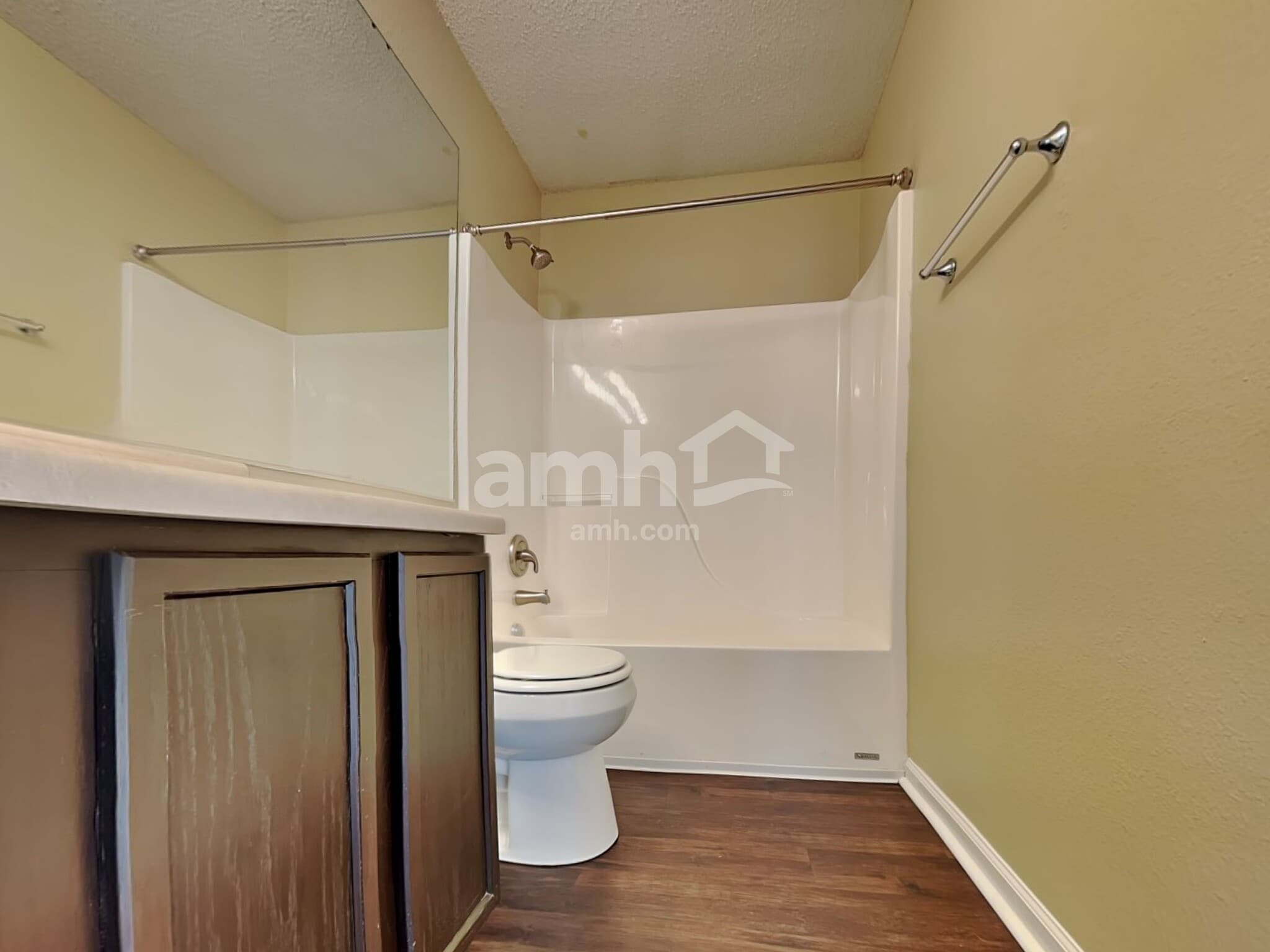 Building Photo - 5452 Wood Hollow Dr