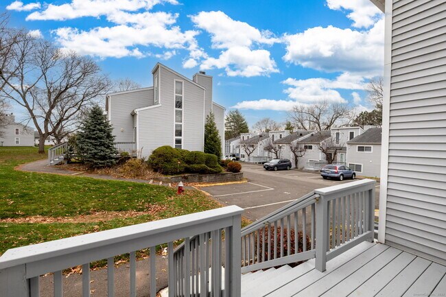 Building Photo - 16 Springdale Rd