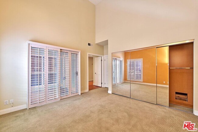 Building Photo - 13078 Mindanao Wy