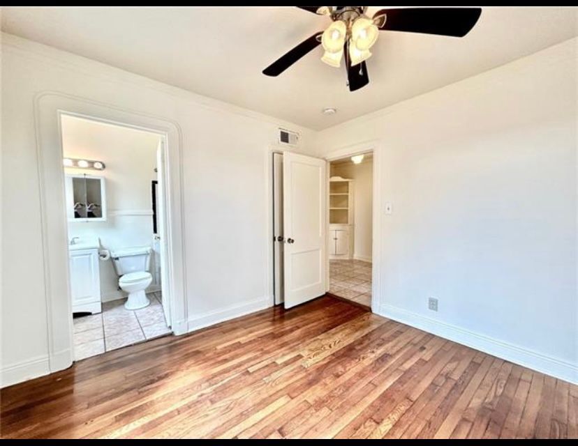 Building Photo - 8841 S Claiborne Ave