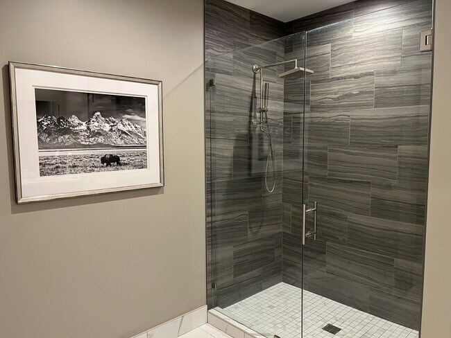 Building Photo - 462 Black Bull Trl