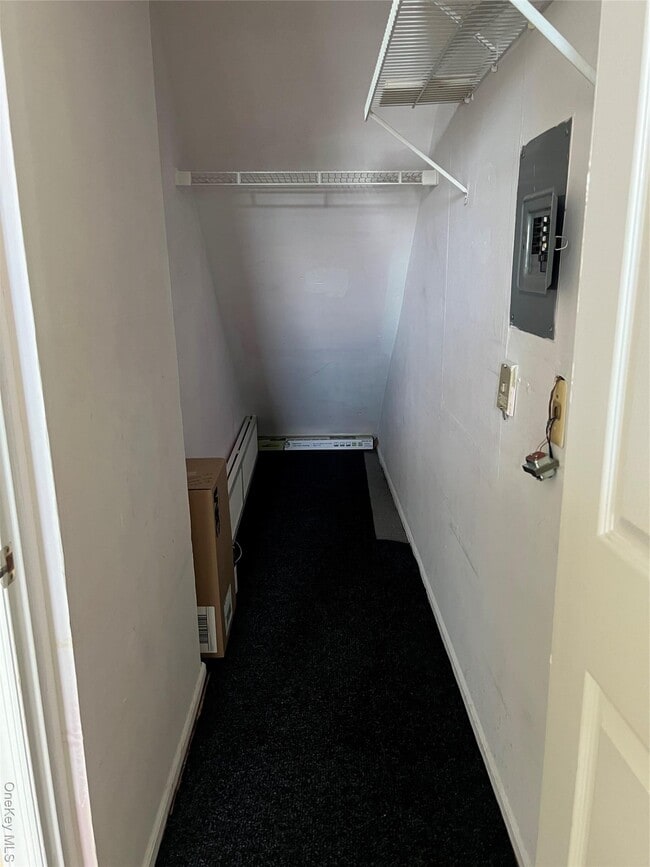 Building Photo - 21 Village Ml