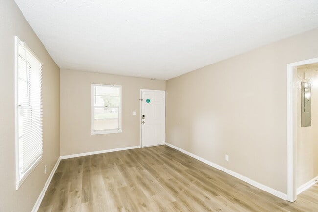 Building Photo - 1031 Bunker Hill Blvd