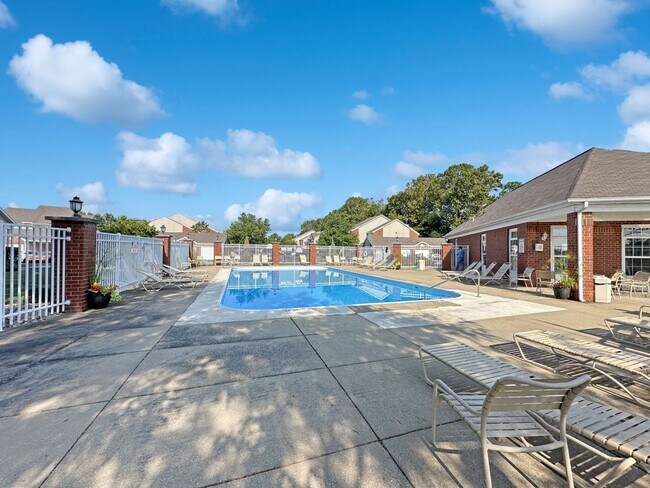 Building Photo - Luxe 1-Bedroom Haven: Serene Lakeside Livi...