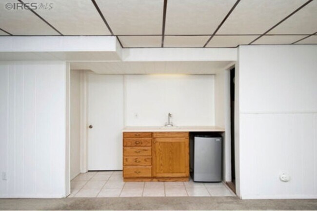 Building Photo - 1840 Del Rosa Ct