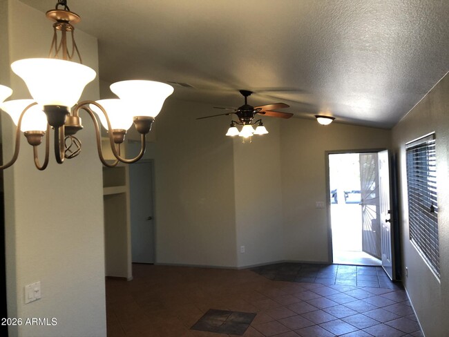 Building Photo - 3045 W Covey Ln