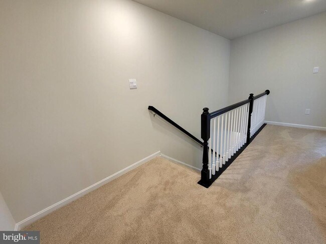 Building Photo - 754 Union St