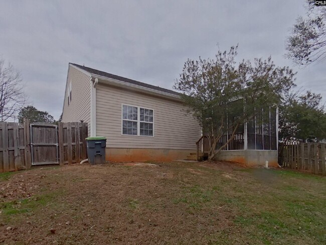 Building Photo - 302 Merchants Dr