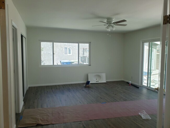 Building Photo - 11041 Califa St