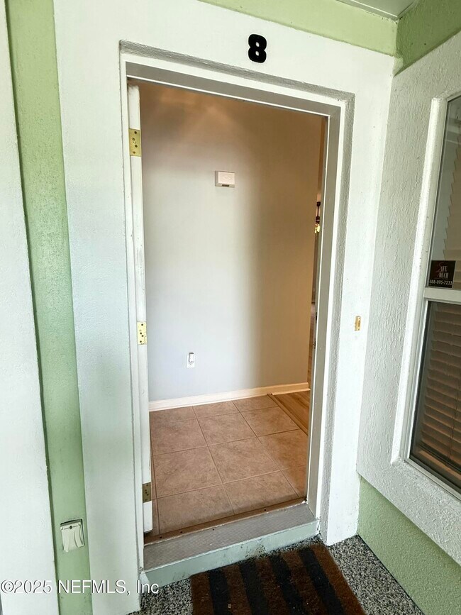 Building Photo - 13832 Herons Landing Way