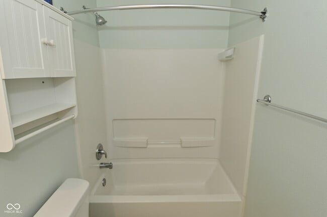 Building Photo - 916 Bentgrass Dr