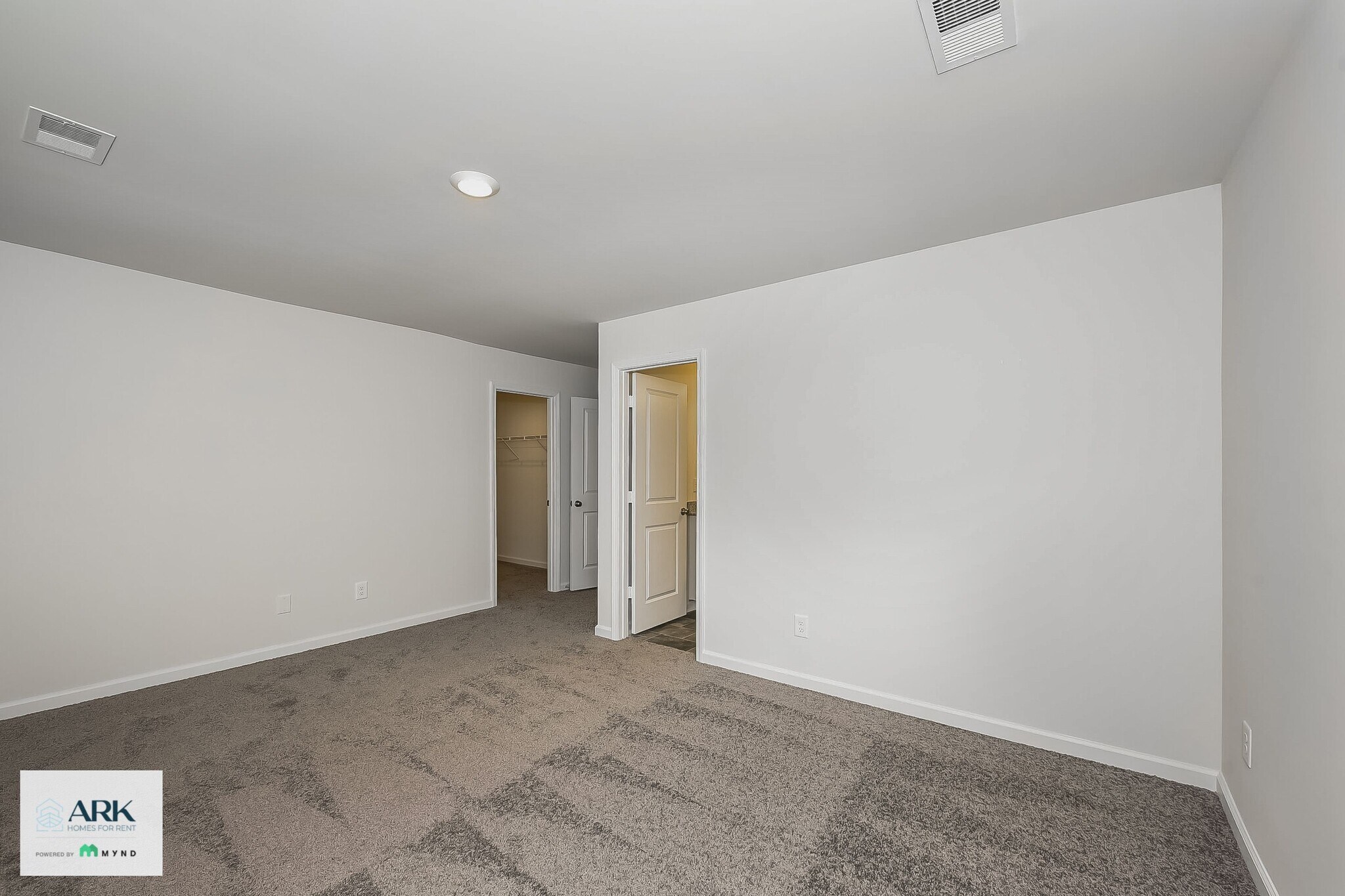 Building Photo - 173 King Buck Dr