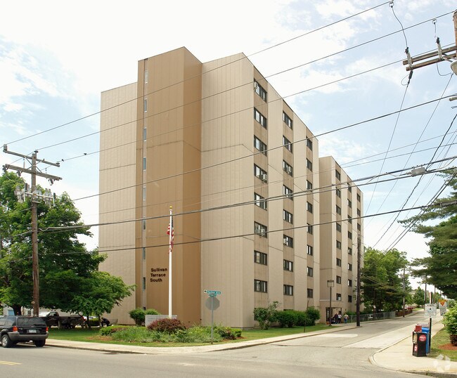 Sullivan Terrace South 57 Tyler St Nashua NH 03060 Apartment Finder
