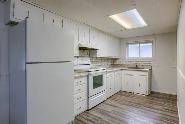 Building Photo - Cozy & Comfortable 2-Bedroom In Gretna!!