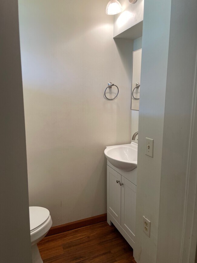 First Floor Half Bath - 197 S 6th St