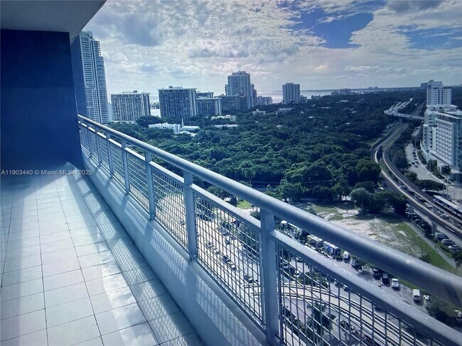 Primary Photo - 60 SW 13th St