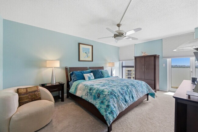 Building Photo - 1361 S Ocean Blvd