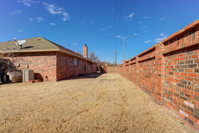 Building Photo - Gorgeous Home in Cooper District!!