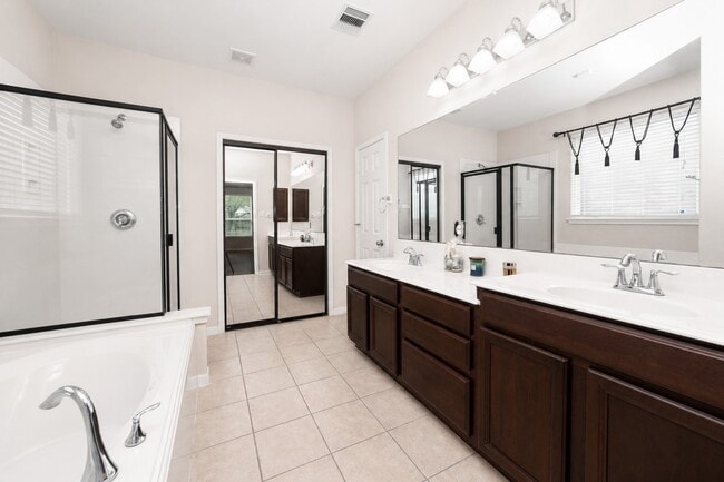 Building Photo - 24427 Ranchwood Springs Ln