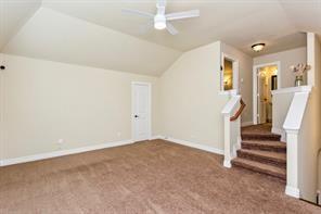 Building Photo - 6122 Garden Lakes Ln