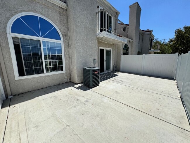 Building Photo - 13216 Pinnacle Ct