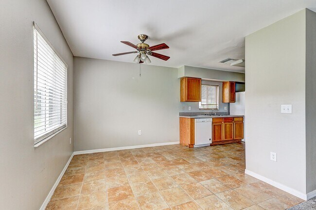 Building Photo - Prime Northwood Home on a Conservation Lot...