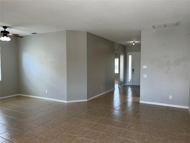 Building Photo - 11414 56th St Cir E