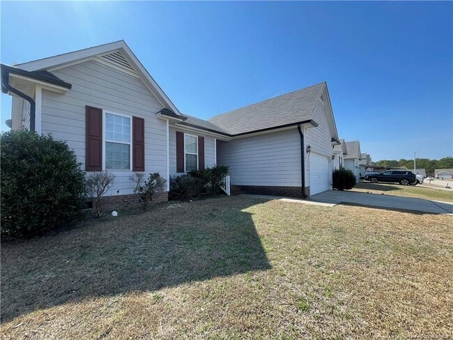 Building Photo - 1465 Avoncroft Dr