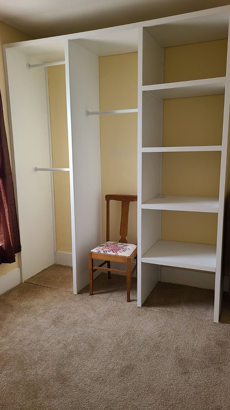 Walk-in closet/dressing room - 715 N McBride St