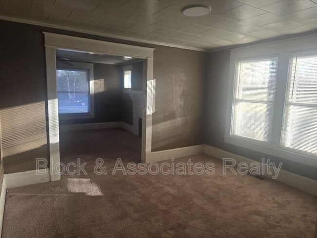 Building Photo - 222 Liberty Rd