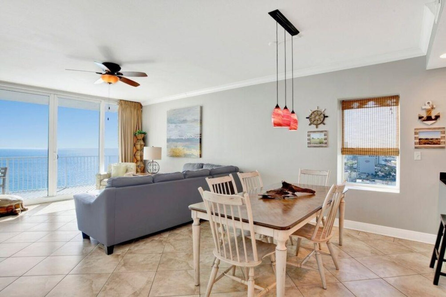 Building Photo - 365 E Beach Blvd