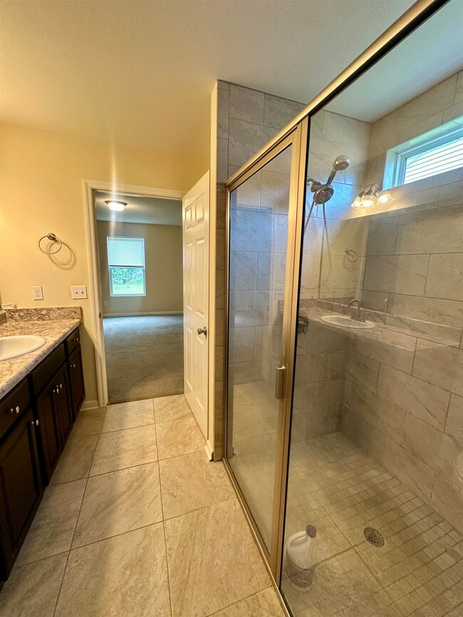 Building Photo - 1060 Lacey Ln