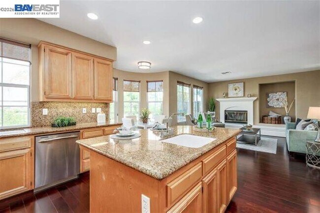 Building Photo - 4540 Sweetgale Dr