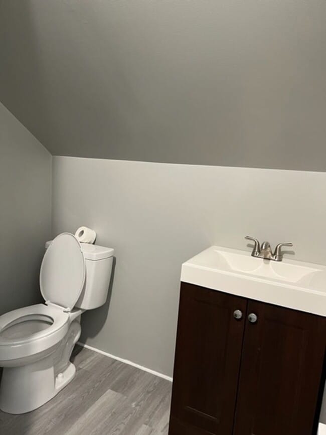 Building Photo - 610 Grover St