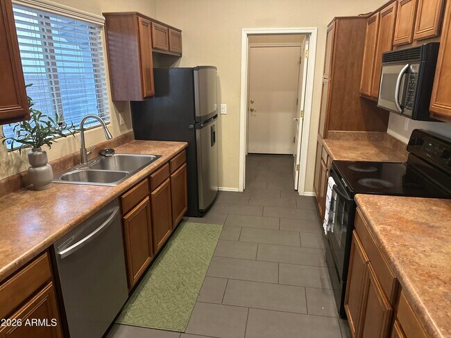Building Photo - 8009 W Beck Ln
