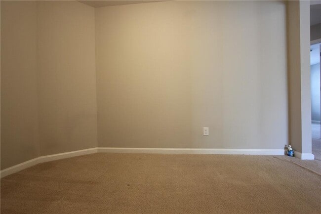 Building Photo - 1260 Elderwood Way