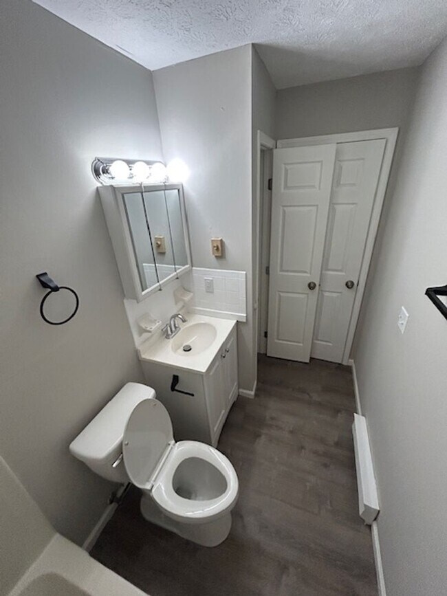 Building Photo - Find Your Perfect Home at Bunker Hill Court
