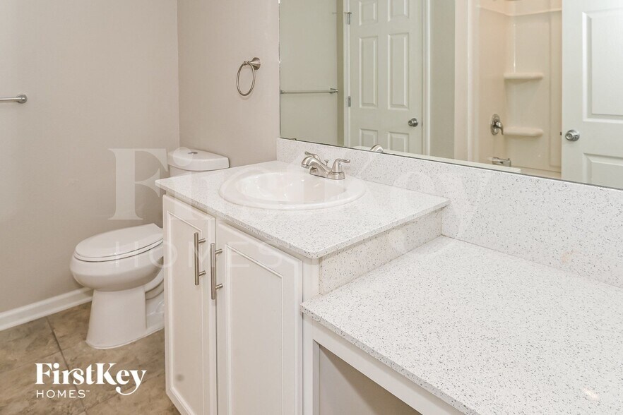 Building Photo - 12393 Sea Island Dr
