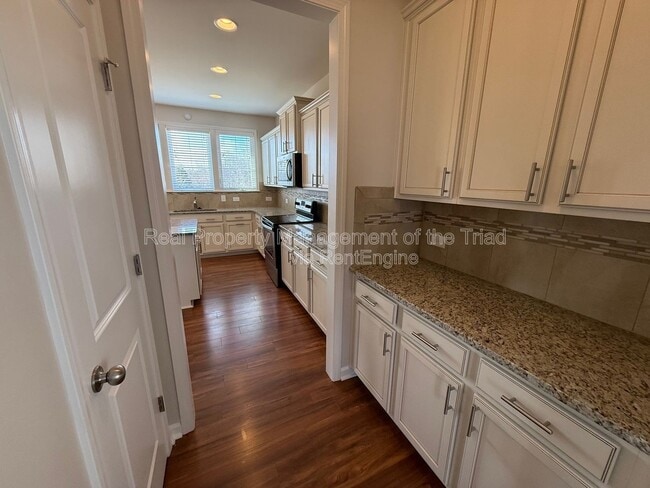 Building Photo - 5012 Shorthorn Way