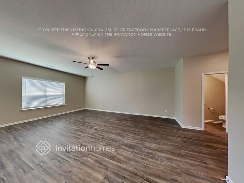 Building Photo - 407 Vermeer Ct