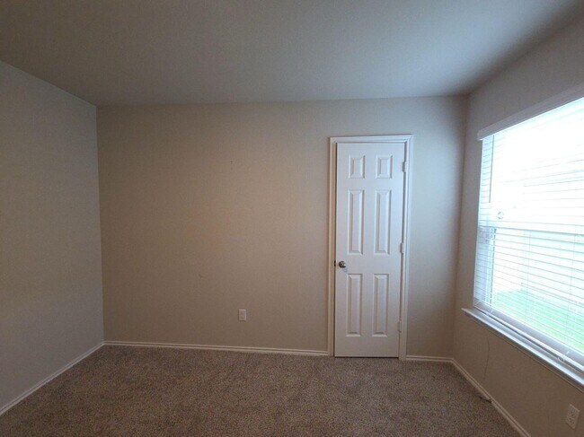 Building Photo - 7005 Luella Dr