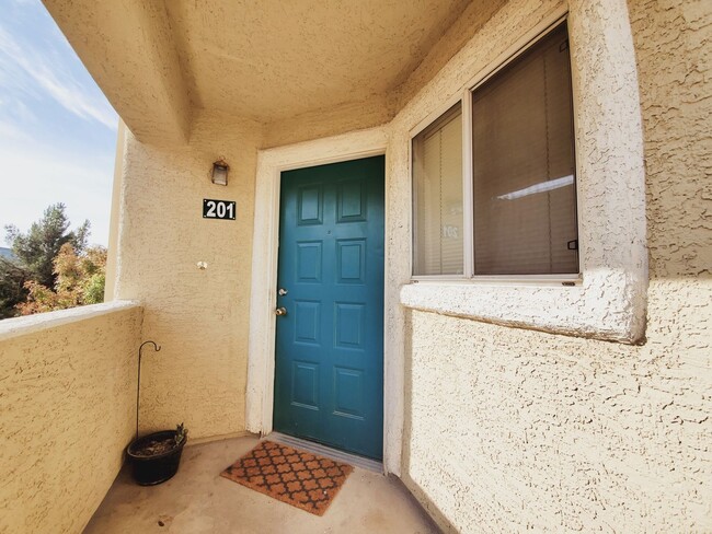 Building Photo - CUTE GATED 2BD/2BA CONDO IN LAS VEGAS!