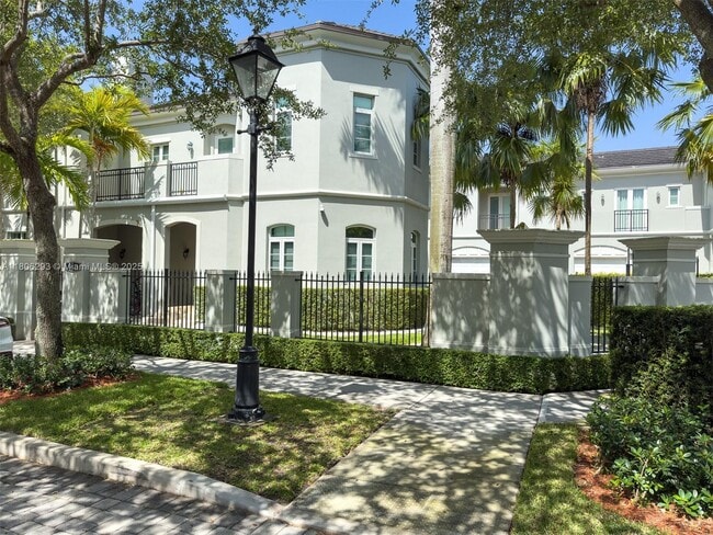 Building Photo - 10170 SW 75th Pl