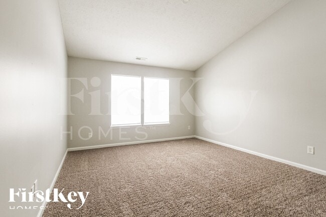 Building Photo - 2283 Layton Park Dr
