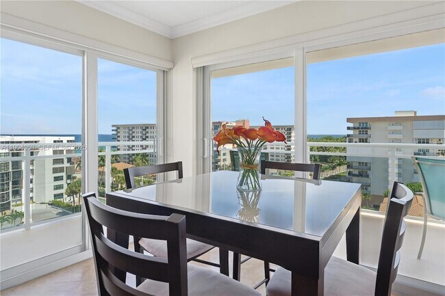 Building Photo - 1160 Hillsboro Mile