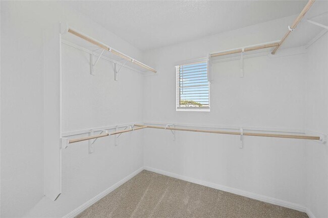 Building Photo - 321 Brody Ln