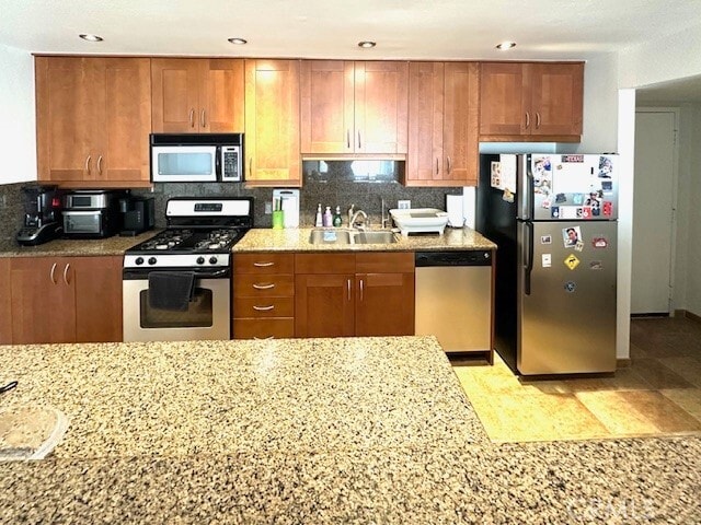 Building Photo - 1940 Highland Ave