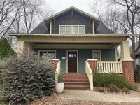 Building Photo - 2321 Barry St