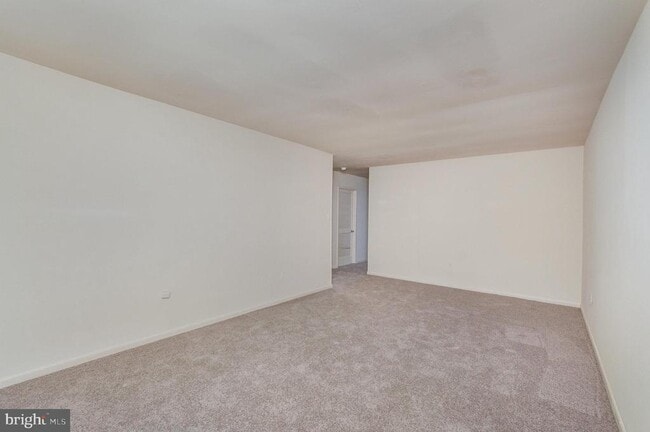 Building Photo - 1764 Wainwright Dr