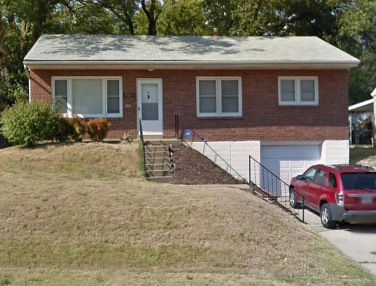 Primary Photo - 7011 Roberts Ct